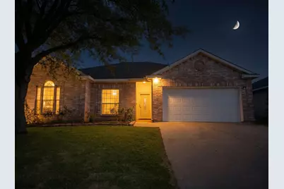 1003 Morningside Drive, Grand Prairie, TX 75052 - Photo 4