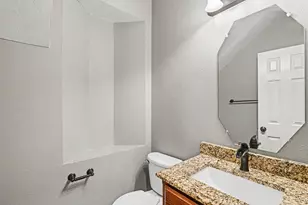 10005 Shelburne Rd, Fort Worth, TX 76244 - Photo 14
