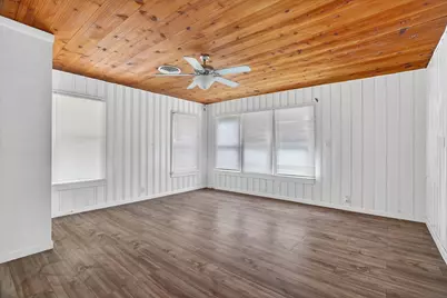 320 N 2nd Street, Jacksboro, TX 76458 - Photo 8