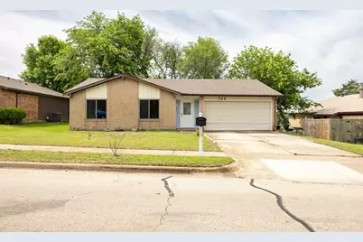 722 Meadowglen Drive, Duncanville, TX 75137 - Photo 2