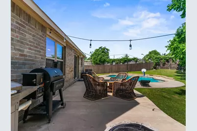 6901 Sylvan Meadows Drive, Fort Worth, TX 76120 - Photo 32