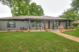 405 Stiles Dr, Midlothian, TX 76065 - Photo 2