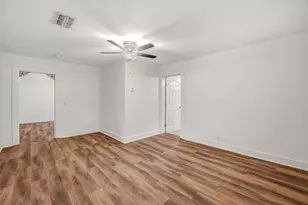 975 N Neblett St, Stephenville, TX 76401 - Photo 2