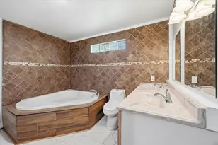 807 Wyatt St, Waxahachie, TX 75165 - Photo 18