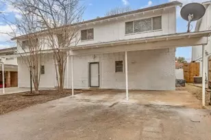 2135 Fleur De Lis Ct, Arlington, TX 76012 - Photo 2