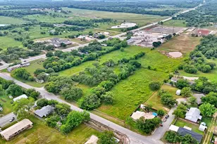 201 Croxton St, Nocona, TX 76255 - Photo 1