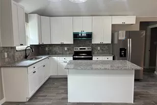 301 NW 23rd St, Mineral Wells, TX 76067 - Photo 6