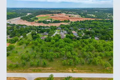 1000 E Landings N, Granbury, TX 76049 - Photo 4