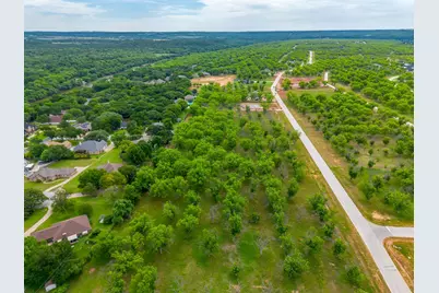 1000 E Landings N, Granbury, TX 76049 - Photo 6