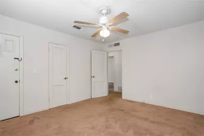 5832 Locke Avenue, Fort Worth, TX 76107 - Photo 10