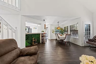 420 Santa Fe Trail #123, Irving, TX 75063 - Photo 2