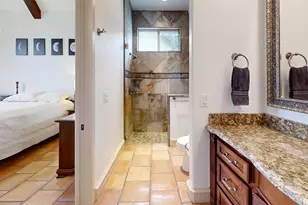 2816 River Ridge Ct, Granbury, TX 76048 - Photo 16
