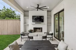 10215 Lynford Dr, Dallas, TX 75238 - Photo 32