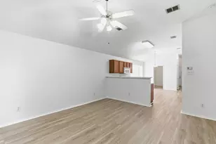 2729 Mountain Lion Dr, Fort Worth, TX 76244 - Photo 12