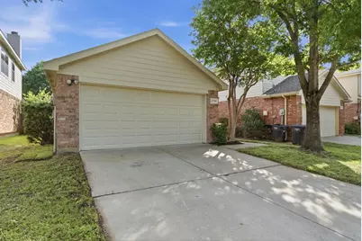 2729 Mountain Lion Drive, Fort Worth, TX 76244 - Photo 2