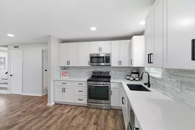 1900 Charleston Drive, Bedford, TX 76022 - Photo 12