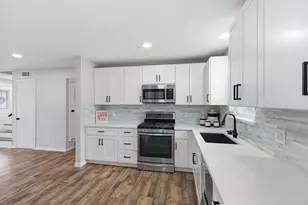 1900 Charleston Dr, Bedford, TX 76022 - Photo 12