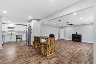 1900 Charleston Dr, Bedford, TX 76022 - Photo 8