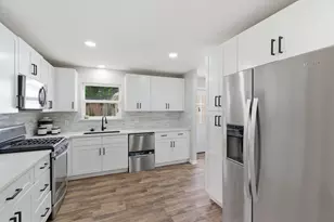 1900 Charleston Dr, Bedford, TX 76022 - Photo 14