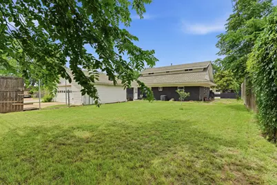 1900 Charleston Drive, Bedford, TX 76022 - Photo 28