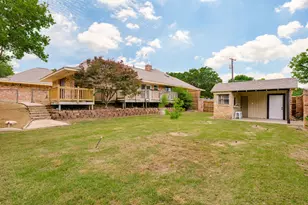 320 S Irving Heights Dr, Irving, TX 75060 - Photo 28
