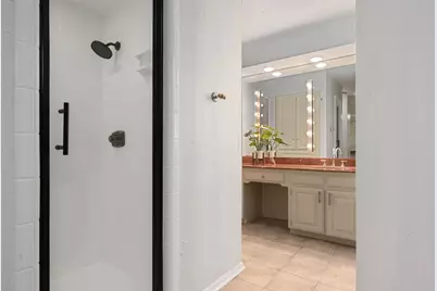 320 S Irving Heights Drive, Irving, TX 75060 - Photo 22