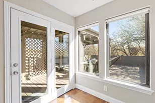 8350 Southmeadow Cir, Dallas, TX 75231 - Photo 12