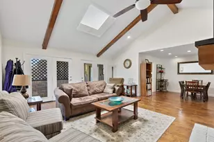 8350 Southmeadow Cir, Dallas, TX 75231 - Photo 2