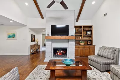 8350 Southmeadow Circle, Dallas, TX 75231 - Photo 6