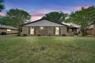 411 Gingerbread Ln, Waxahachie, TX 75165 - Photo 1