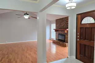 2822 Oak Forest Dr, Grapevine, TX 76051 - Photo 4