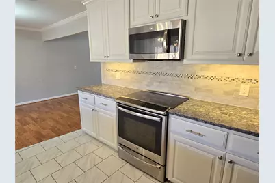 2822 Oak Forest Drive, Grapevine, TX 76051 - Photo 10