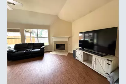 2440 Walker Street, Grand Prairie, TX 75052 - Photo 16