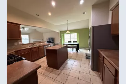 2440 Walker Street, Grand Prairie, TX 75052 - Photo 10