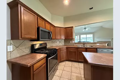2440 Walker Street, Grand Prairie, TX 75052 - Photo 8