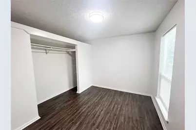 800 N Clay Street #E14, Ennis, TX 75119 - Photo 10