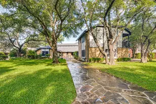 9 Stillwaters Dr, Heath, TX 75032 - Photo 2