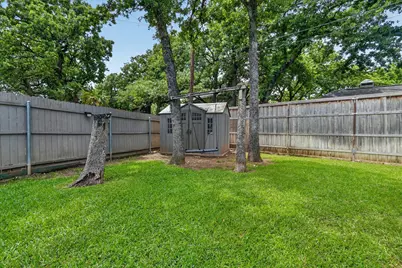 1000 Shady Hill Lane, Burleson, TX 76028 - Photo 32