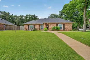 1000 Shady Hill Ln, Burleson, TX 76028 - Photo 1