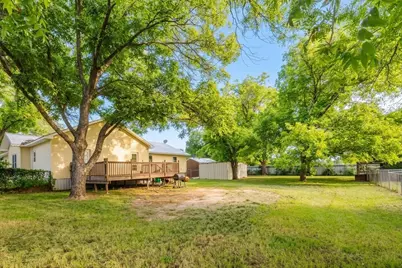 1301 S Green Street, Eastland, TX 76448 - Photo 34