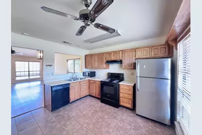 4136 Caldwell Avenue, The Colony, TX 75056 - Photo 8