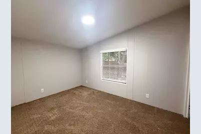 402 E College Avenue, Alvarado, TX 76009 - Photo 18