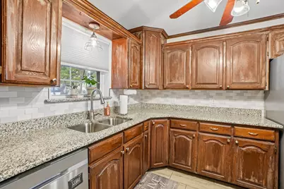 304 Woodlawn Street, Krum, TX 76249 - Photo 18
