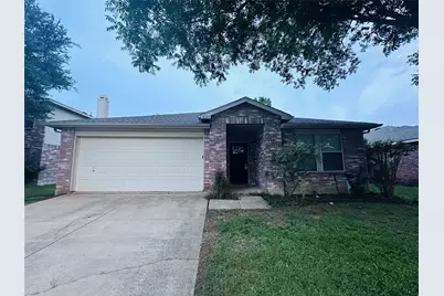 8101 Winding Stream Lane, Denton, TX 76210 - Photo 2