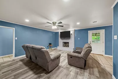 1004 W Elizabeth Drive, Robinson, TX 76706 - Photo 4