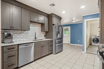 1004 W Elizabeth Drive, Robinson, TX 76706 - Photo 8