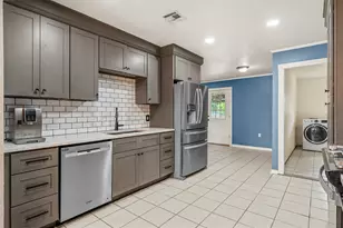 1004 W Elizabeth Dr, Robinson, TX 76706 - Photo 8