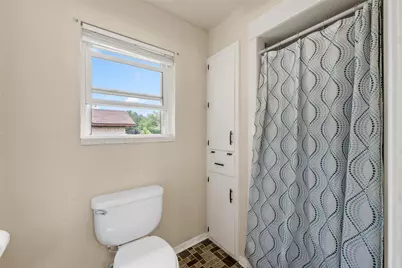 1004 W Elizabeth Drive, Robinson, TX 76706 - Photo 18