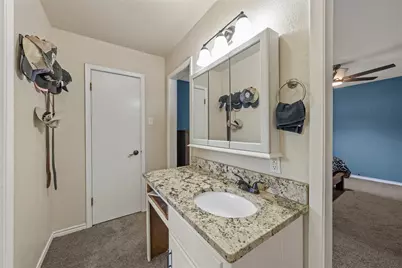1004 W Elizabeth Drive, Robinson, TX 76706 - Photo 16