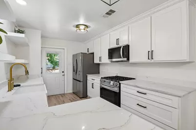 3102 W Jefferson Boulevard, Dallas, TX 75211 - Photo 20